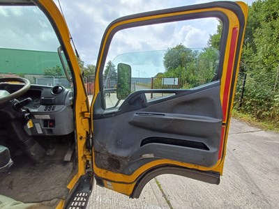 Lot 24 - 2014 Mitsubishi Fuso Canter 7C15D 38 Euro 5