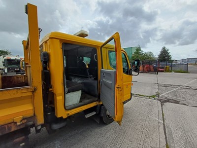 Lot 24 - 2014 Mitsubishi Fuso Canter 7C15D 38 Euro 5