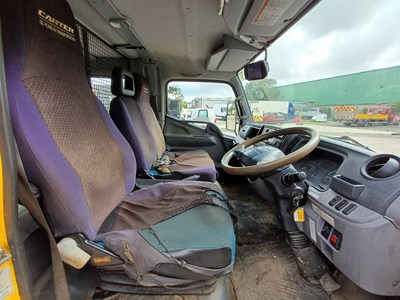 Lot 24 - 2014 Mitsubishi Fuso Canter 7C15D 38 Euro 5