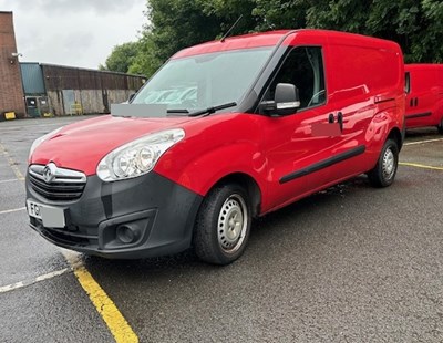 Lot 27 - 2017 Vauxhall Combo 2300 CDTI Panel Van Euro 6