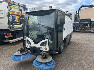 Lot 39 - 2015 (65 Plate) Johnston C202 Sweeper