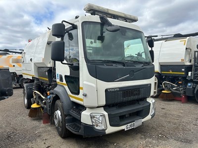 Lot 51 - 2018 (68 Plate) Volvo FL Johnston VT651 Sweeper/Gulley Sucker Euro 6