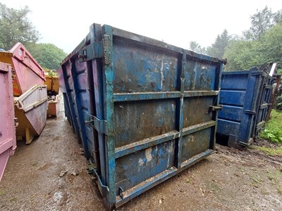 Lot 75 - Skip