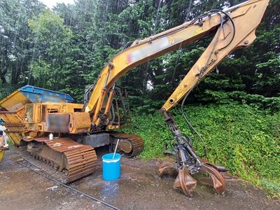 Lot 98 - Case/Poclain Excavator With Grab Attachment