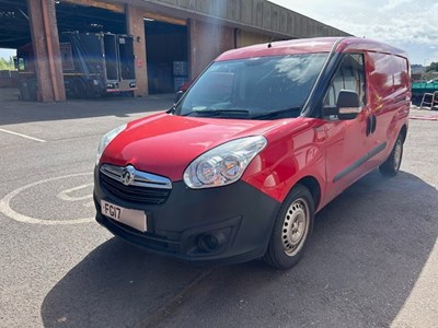 Lot 45 - 2017 Vauxhall Combo Van Euro 6