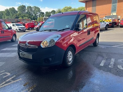 Lot 54 - 2017 Vauxhall Combo 2300 CDTI Panel Van Euro 6