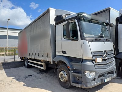 Lot 13 - 2016 Mercedes Antos 1800 KG 4x2 Rigid Curtainside Euro 6 NON RUNNER