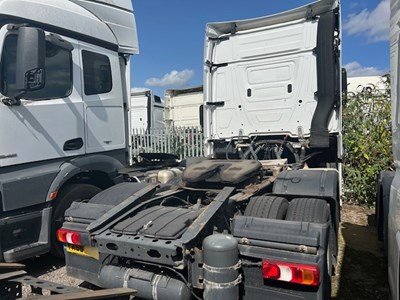 Lot 32 - 2016 (66 Plate) Mercedes Actros 2545 6x2 Tractor Unit Euro 6 NON RUNNER