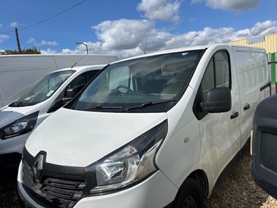 Lot 104 - 2019 Renault Traffic Van Euro 6 NON RUNNER