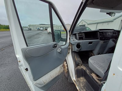 Lot 28 - 2013 (63 Plate) Ford Transit Dropside Tipper Euro 5