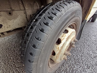 Lot 28 - 2013 (63 Plate) Ford Transit Dropside Tipper Euro 5