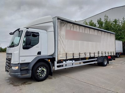 Lot 17 - 2017 DAF LF 250 Rigid Curtainside Euro 6