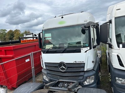 Lot 61 - 2017 (67 Plate) Mercedes Actros 1846 4x2 Tractor Unit NON RUNNER