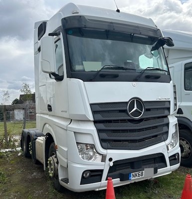 Lot 60 - 2018 (68 Plate) Mercedes Actros 2545 6x2 Tractor Unit Euro 6 NON RUNNER