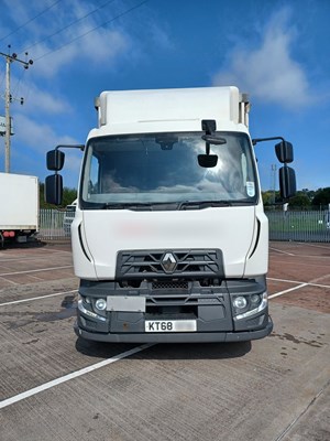 Lot 9 - 2019 (68 Plate) Renault D 18T Rigid Curtainside Euro 6