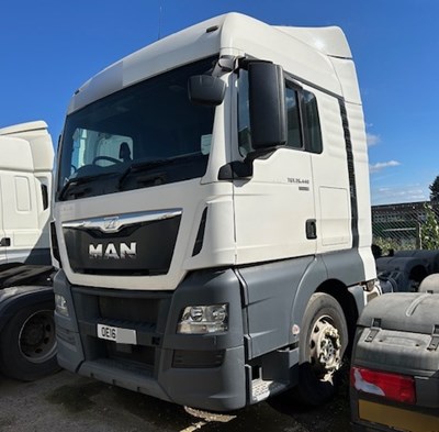 Lot 88 - 2016 MAN TGX 26.440 6x2 Tractor Unit NON RUNNER Euro 6