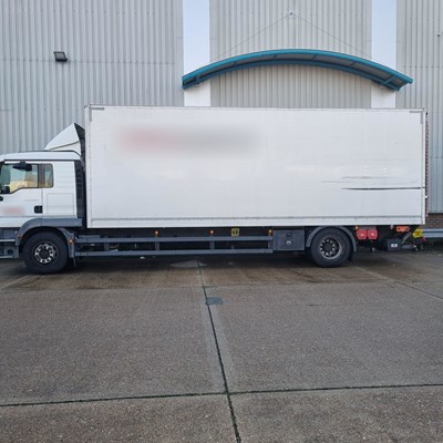 Lot 8 - 2017 MAN TGM 18.250 4x2 Rigid Box Euro 6