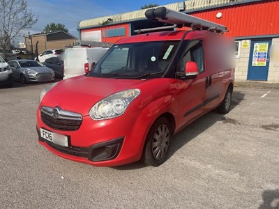 Lot 23 - 2016 Vauxhall Combo Cargo 2300 Sport Van Euro 6