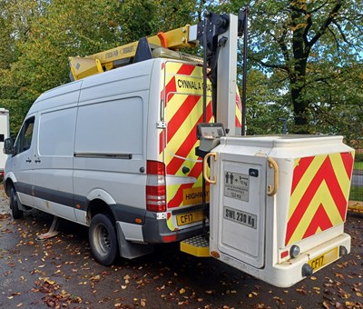 Lot 13 - 2017 Mercedes Sprinter 513 CDI 4x2 panel van with cherry picker Versalift boom Euro 6