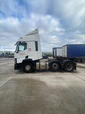 Lot 1 - 2017 (67 Plate) Renault T480 Comfort 6x2 Tractor Unit Euro 6