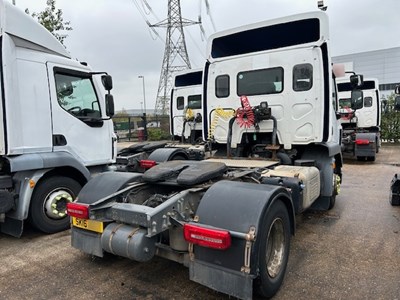 Lot 2 - 2016 DAF LF 220 4x2 Tractor Unit Euro 6