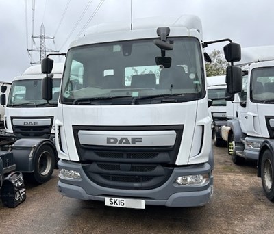 Lot 2 - 2016 DAF LF 220 4x2 Tractor Unit Euro 6