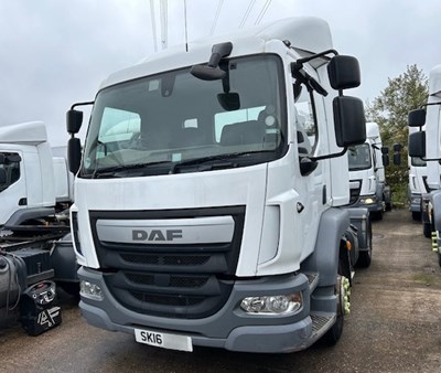 Lot 2 - 2016 DAF LF 220 4x2 Tractor Unit Euro 6