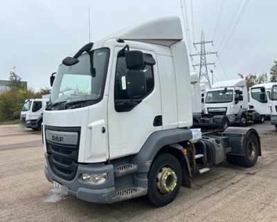 Lot 15 - 2016 DAF LF 220 FT 4X2 Tractor Unit Euro 6