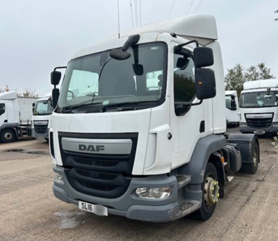 Lot 15 - 2016 DAF LF 220 FT 4X2 Tractor Unit Euro 6