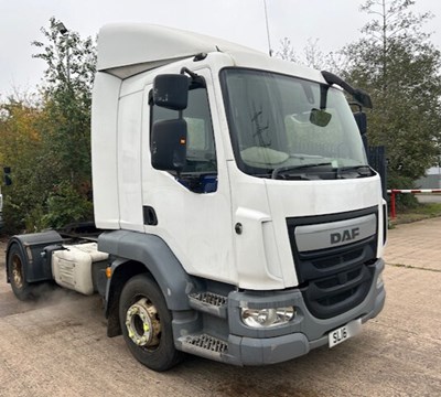 Lot 15 - 2016 DAF LF 220 FT 4X2 Tractor Unit Euro 6