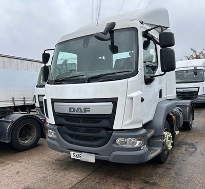 Lot 1 - 2016 DAF LF 220 FT 4x2 Tractor Unit Euro 6