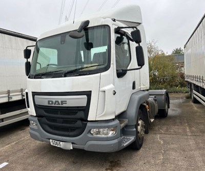 Lot 22 - 2016 (65 Plate) DAF LF 220 FT 4x2 Tractor Unit Euro 6