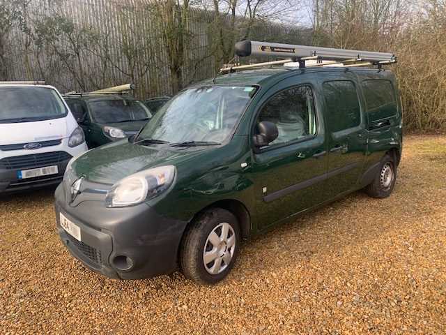 Lot 32 - 2015 (64 Plate) Renault Kangoo Maxi Electric Vehicle