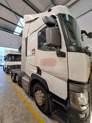 Lot 4 - 2017 (66 Plate) Renault Trucks T Series Tractor Unit Euro 6 NON RUNNER