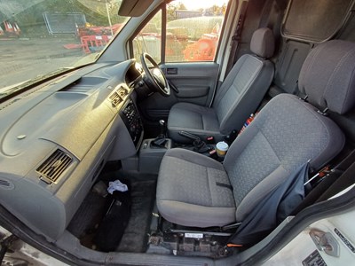 Lot 14 - 2006 Ford Transit Connect L200 TD SWB Panel Van Euro 3
