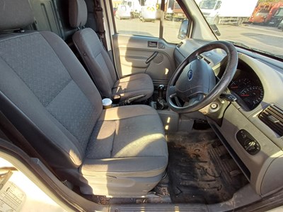 Lot 14 - 2006 Ford Transit Connect L200 TD SWB Panel Van Euro 3