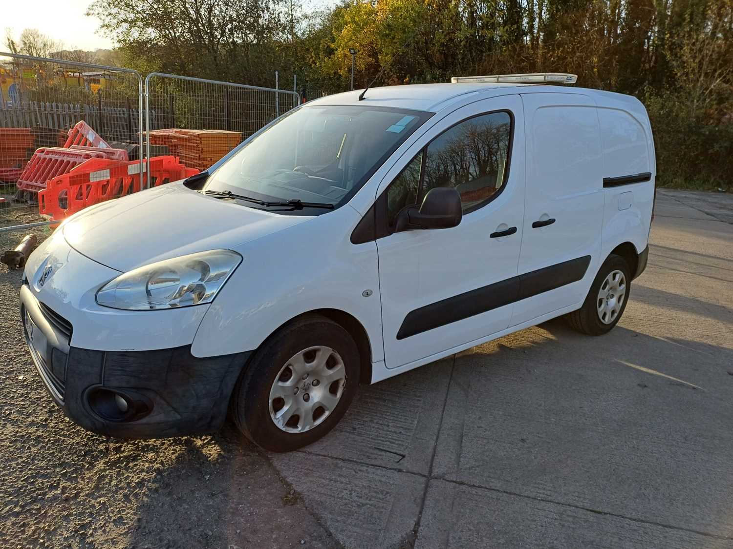Lot 13 - 2012 (62 plate) Peugeot Partner 850 SE L1 ATV HDi Panel Van Euro 5