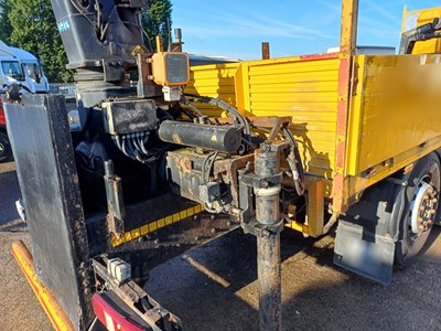 Lot 11 - 2015 Mercedes Arocs 6x2 Brick Grab Lorry Euro 6