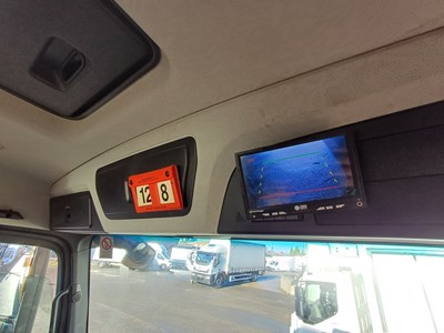 Lot 11 - 2015 Mercedes Arocs 6x2 Brick Grab Lorry Euro 6