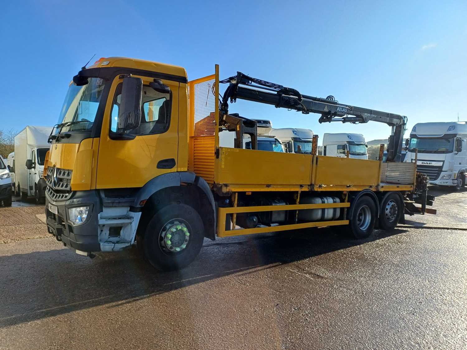 Lot 20 - 2015 Mercedes Arocs 6x2 Brick Grab Lorry Euro 6