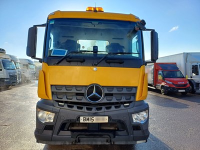Lot 11 - 2015 Mercedes Arocs 6x2 Brick Grab Lorry Euro 6