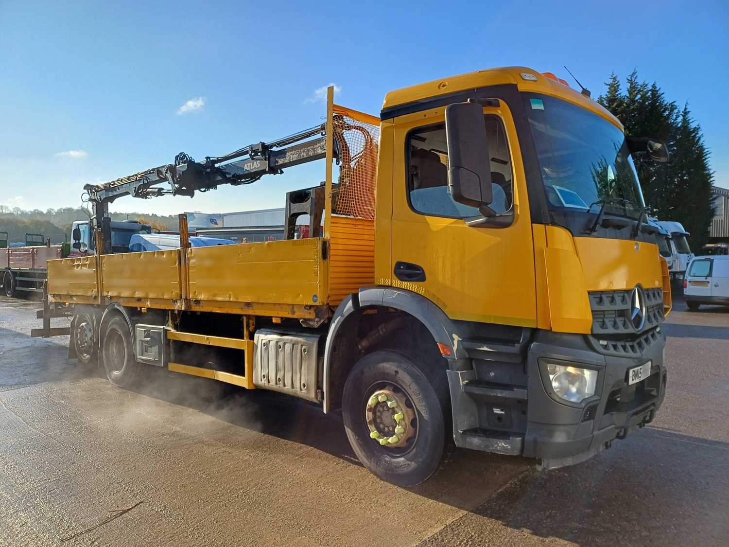 Lot 11 - 2015 Mercedes Arocs 6x2 Brick Grab Lorry Euro 6