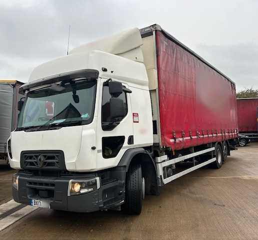 Lot 32 - 2017 Renault D Wide D26 Curtainsider Euro 6