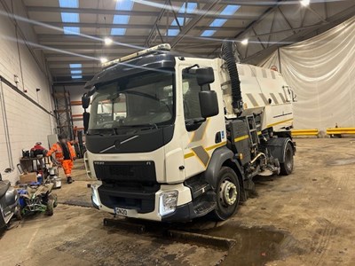 Lot 84 - 2020 Volvo FL Johnston Sweeper Euro 6