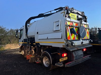 Lot 50 - 2019 (69 Plate) Volvo FL Johnston Sweeper Euro 6