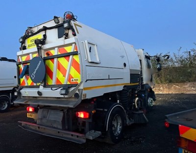 Lot 50 - 2019 (69 Plate) Volvo FL Johnston Sweeper Euro 6