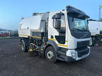 Lot 85 - 2020 Volvo FL Johnston Sweeper Euro 6