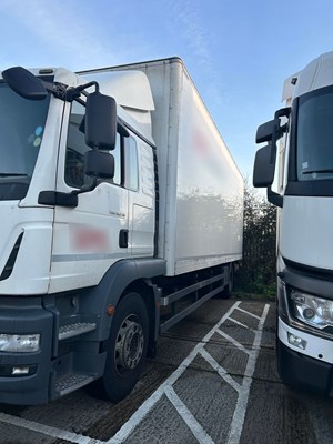Lot 15 - 2017 (66 Plate) MAN TGM 18.250 18t rigid box with full closure tail lift Euro 6