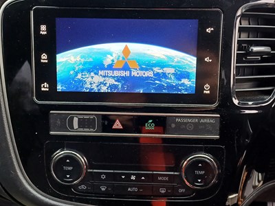 Lot 2 - 2019 Mitsubishi Outlander 4H PHEV CVT Euro 6