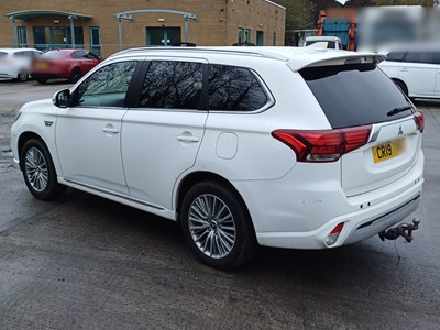 Lot 2 - 2019 Mitsubishi Outlander 4H PHEV CVT Euro 6